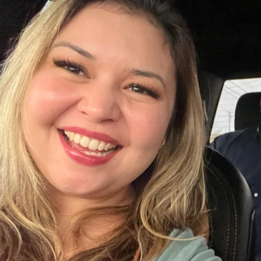 Meet your Posher, Alexandra